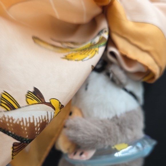 Adorable Plush Otter Keychain with Scarf - Cream and Brown - Picture 5 of 6